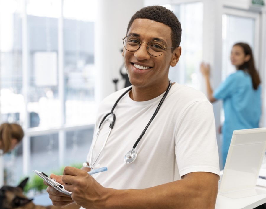 Dr. Alejandro Martinez